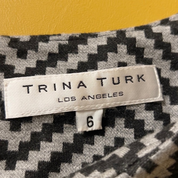 Trina Turk Gray Chevron / Herringbone Dress, Size 6 - Picture 3 of 4